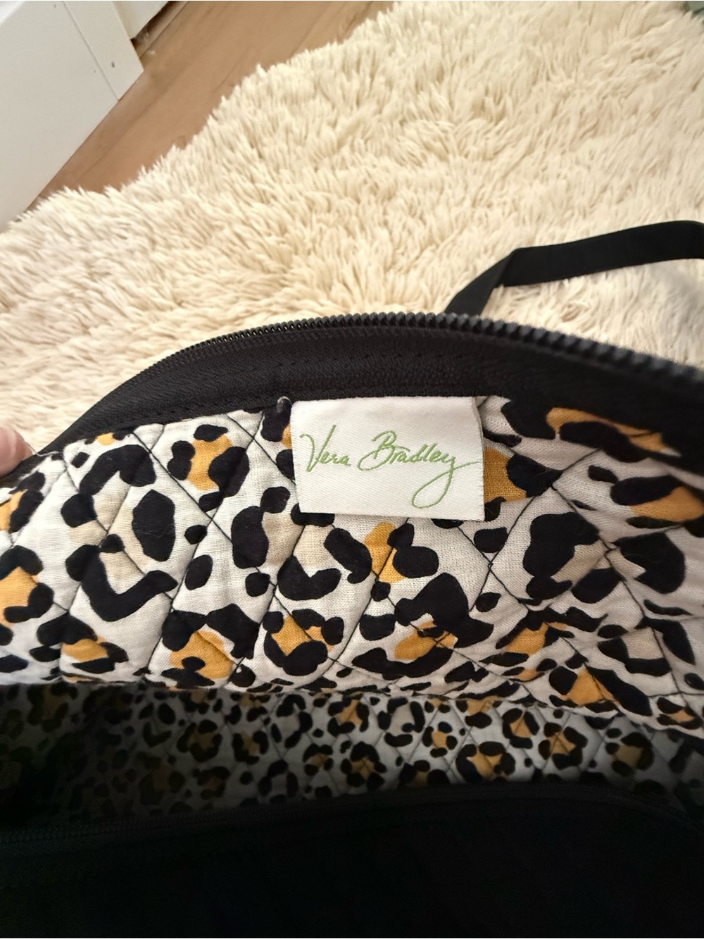 Vera Bradley Quilted Duffle Bag Black Leopard Large - Picture 4 of 8